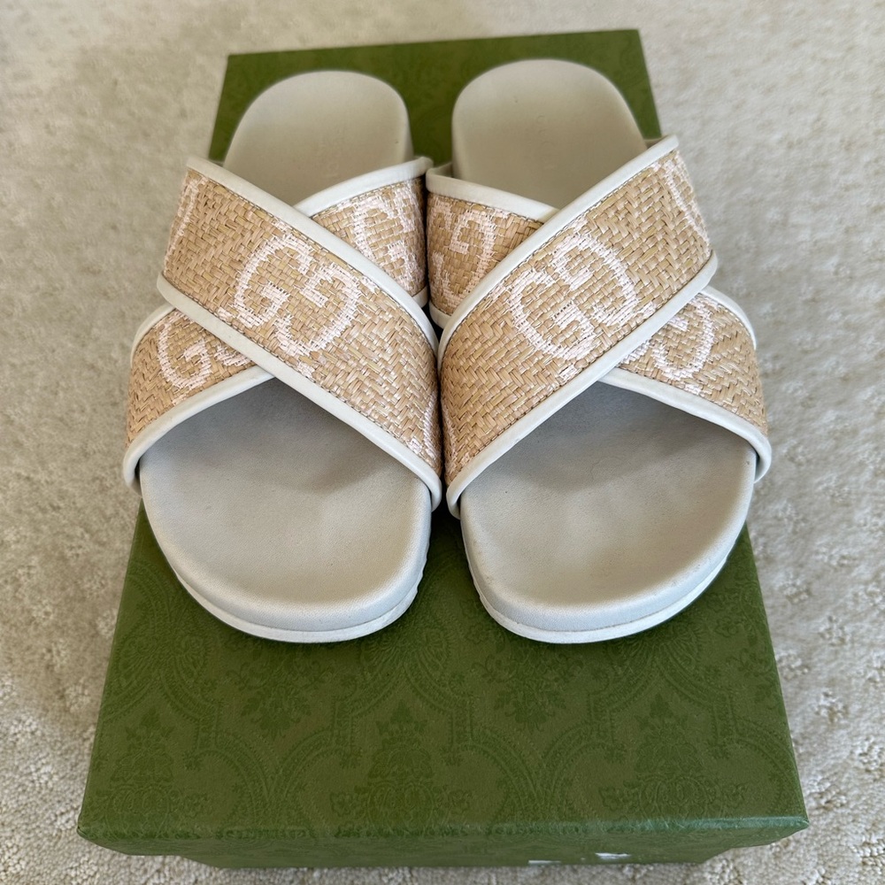 GUCCI Crossover Strap Raffia And Leather Sandals - Picture 5 of 14
